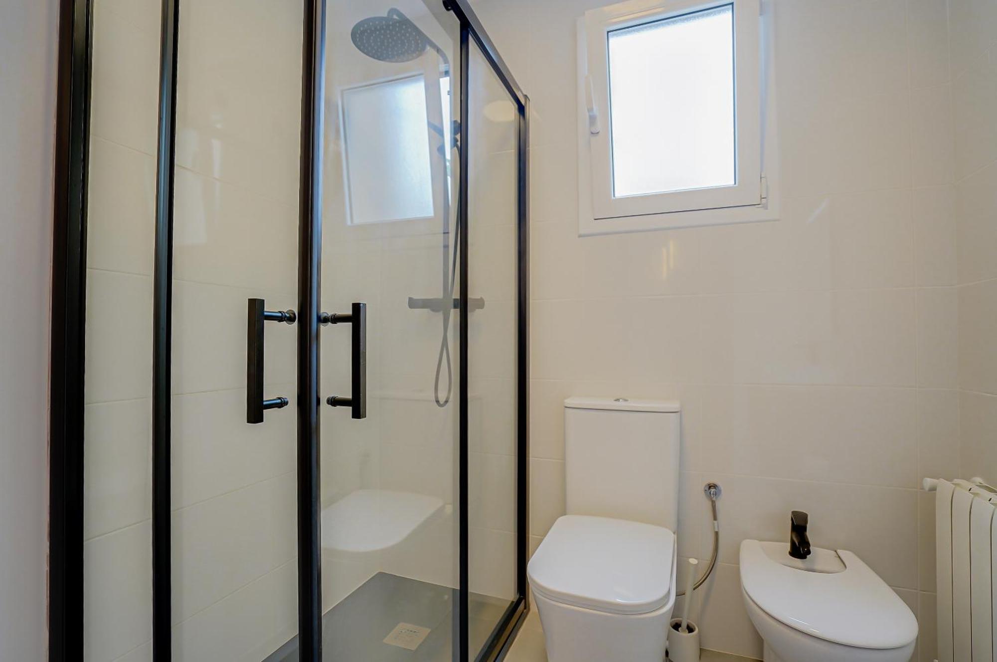 Hostal Y Apartamento Moli De Mar Lloret Hostel