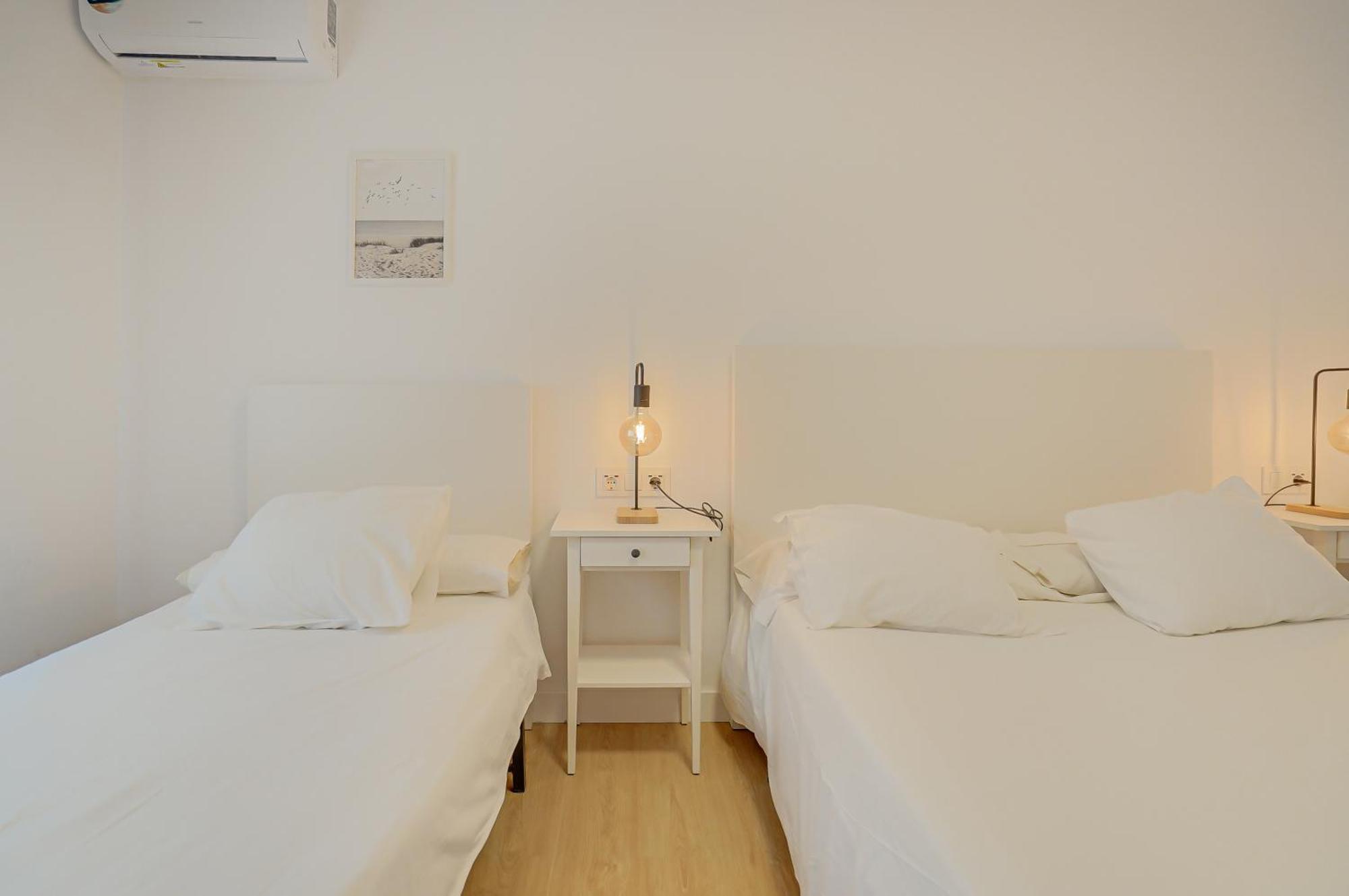 Hostal Y Apartamento Moli De Mar Lloret Hostel *