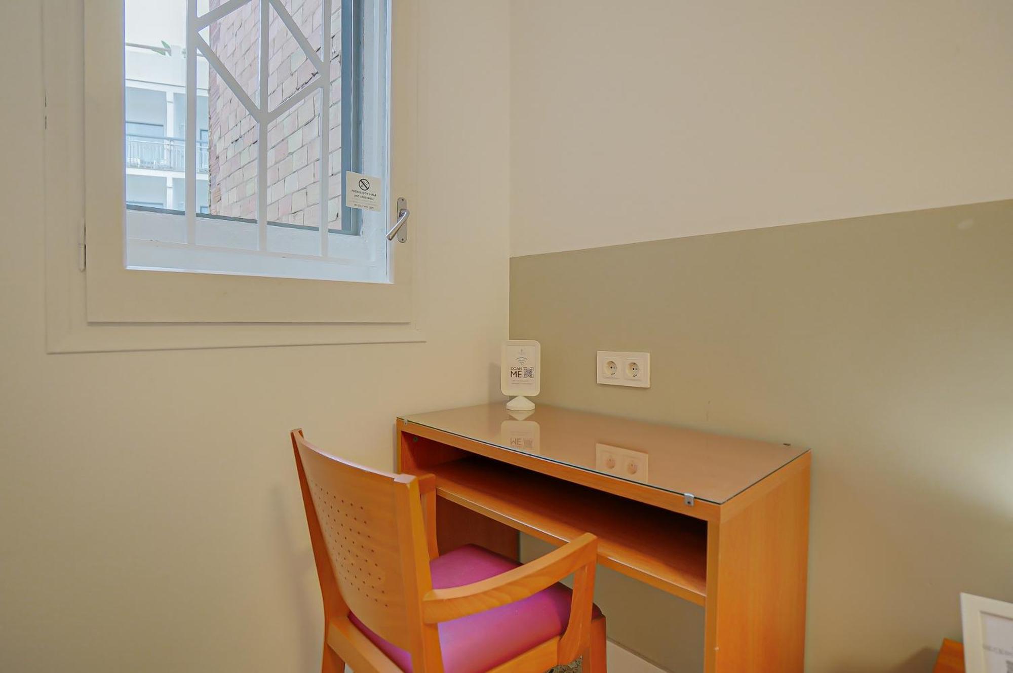 Hostal Y Apartamento Moli De Mar Lloret Hostel *